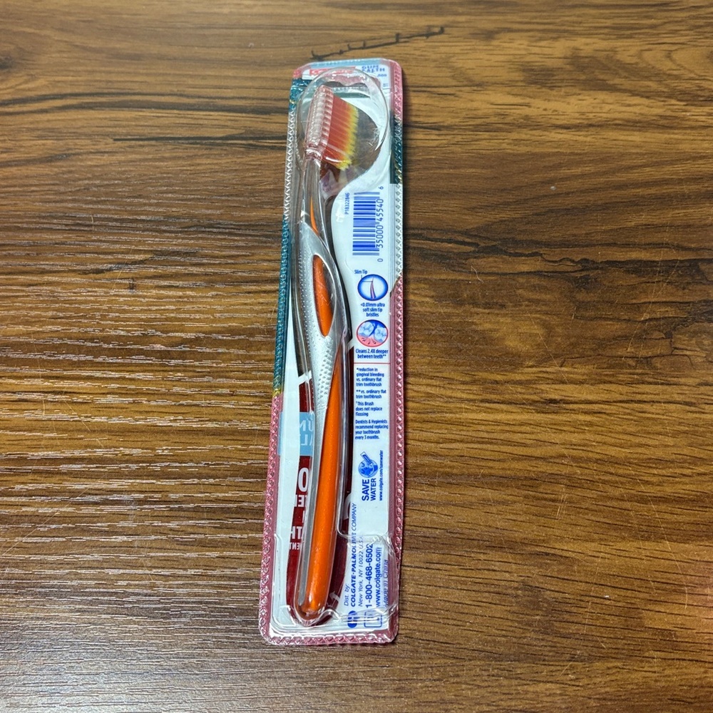 Colgate Optic White & Pro Series Toothpaste and Toothbrush Set - Picture 15 of 15